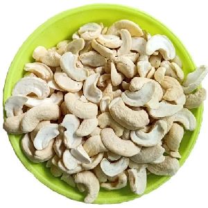 S-210 Split Cashew Nuts