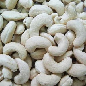 W220 Whole Cashew Nuts