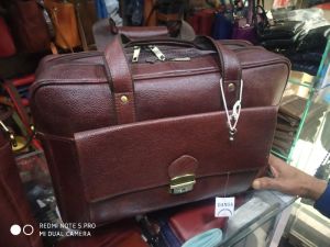 16 inch laptop multi pocket bag of pure leather with 2