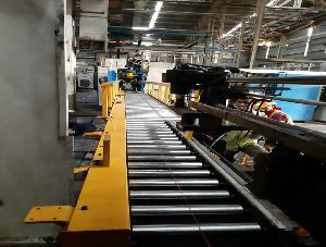 Block Line P and F Roller Conveyor System with Deburring
