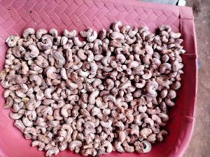Non pelling cashew nuts