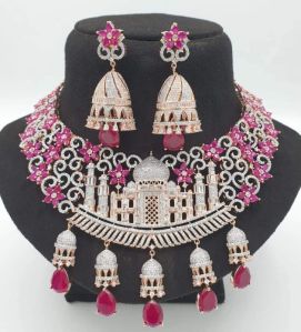 AD Heavy necklace set