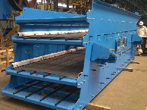 Vibrating Screen Machine