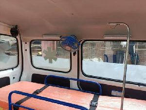 Maruti Eeco Ambulance with Auto Loading Stretcher