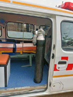 Maruti Eeco Ambulance with Auto Loading Stretcher
