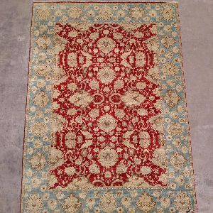 Hand Spun Wool Persian Carpets