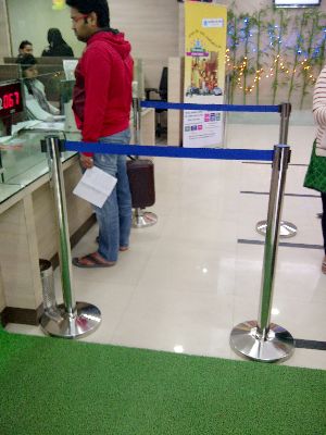 Q Manager Stand