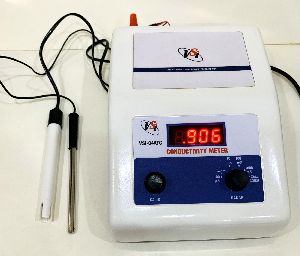 Digital Conductivity Meter