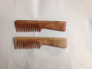 5-6 Inch Neem Wooden Comb