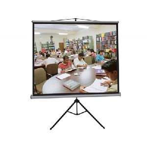 Tripod Projector Screen