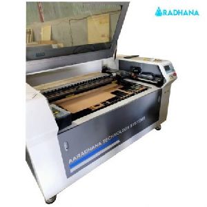 Automatic Woolens Engraving Machine