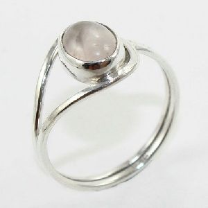 Rose Quartz silver ring