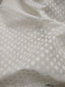 Dyeable Cotton Silk With Cotton Leaf Weave White Fabric