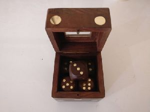 Wooden Dice Box