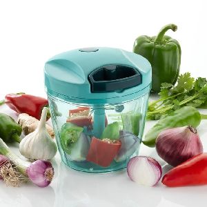 VEGETABLE CHOPPER WITH 5 BLADES
