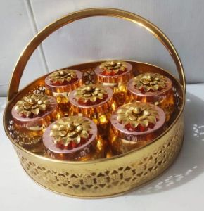 Metal Gifting Basket with 7 jars