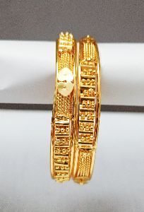 gold plated metal bangles