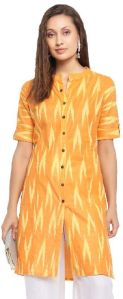 Vastraa Fusion Women\'s Pure Cotton Ikat Printed Kurti - (Orange)