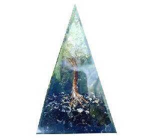 Black Tree of Life Peridot Pyramid