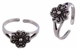 Marcasite Flower Toering