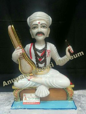 Sant Tukaram marble statue