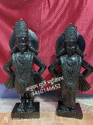 Vithal rukmani marble statue