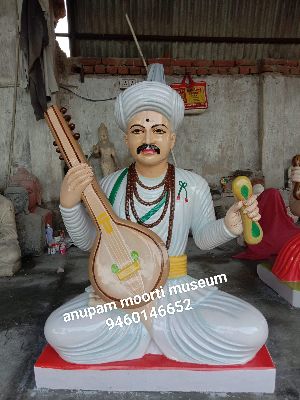 Sant Tukaram marble statue