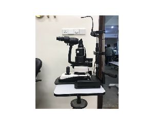 INDIAN SLIT LAMP