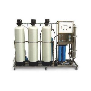 Reverse Osmosis 500 Liter Water Treatment Plant