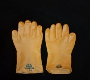 14 Inch Yellow Rubber Hand Gloves
