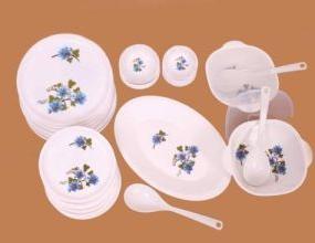 Plastic Dinner Set