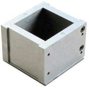 Cube Mould