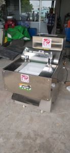 chicken cutting machine