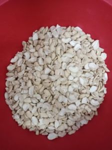 split cashew nuts