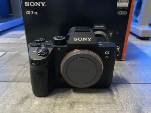 Sony a7 IV Mirrorless Camera with 28-70mm Lens