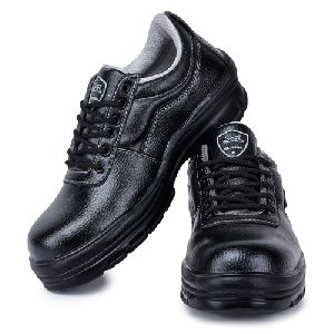 men safety shoes