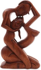 wooden couple statues