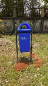 garden dustbin