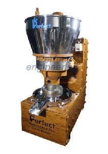 Cold Press Ground Nut Oil Extracting Machine, Capacity: up to 5 ton/day at  Rs 170000 in Coimbatore