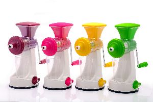 Plastic Hand Juicer