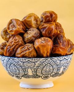 Sukkari Dates with Almond