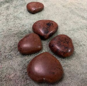 Heart Shaped Mahagoni Gemstones