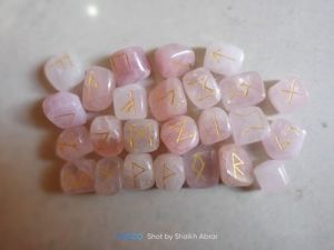 Rose Quartz Rune Set