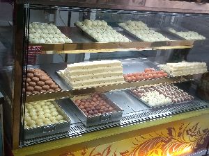 indian sweets hand making