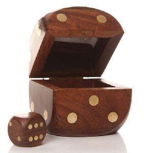 Wooden Dice Boxes