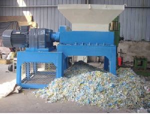Plastic Waste Crushing Machine