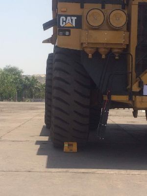 Jumbo Plastic Wheelchock