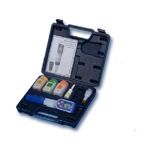 7200 Water Analysis Kit