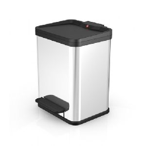 Stainless Steel Pedal Bin