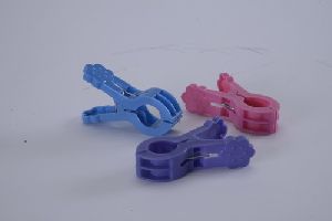 plastic cloth clips